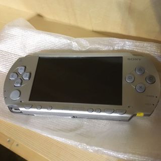 プレイステーションポータブル(PlayStation Portable)のPSP-1000 シルバー 故障品(携帯用ゲーム機本体)