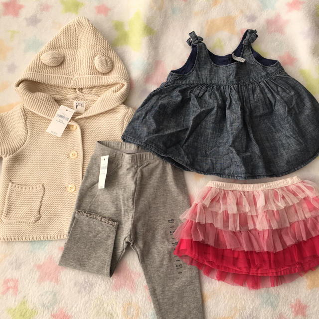 babyGAP(ベビーギャップ)の女の子 新品2点5800円分込み まとめ売り キッズ/ベビー/マタニティのベビー服(~85cm)(ジャケット/コート)の商品写真