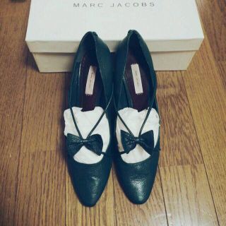 マークジェイコブス(MARC JACOBS)のMARC JACOBSリボンパンプス(ハイヒール/パンプス)