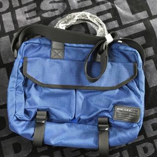 ディーゼル(DIESEL)のディーゼル！！バッグ！新品未使用！！クリスマスセール！(ショルダーバッグ)