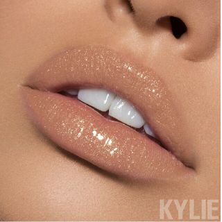 カイリーコスメティックス(Kylie Cosmetics)の新品未使用 kylie cosmetics butter リップ(リップグロス)