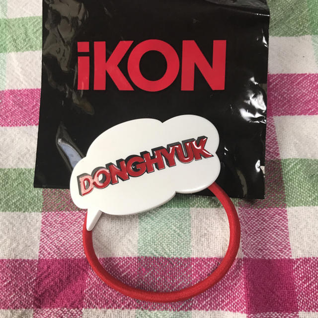 iKON(アイコン)のiKON  ヘアゴム エンタメ/ホビーのCD(K-POP/アジア)の商品写真