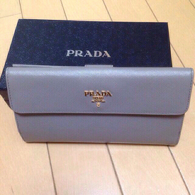 PRADA(プラダ)のchie.o様5/16迄お取置き レディースのファッション小物(財布)の商品写真