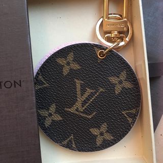 LOUIS VUITTON - ヴィトン ミラー チャーム キーホルダーの通販 by