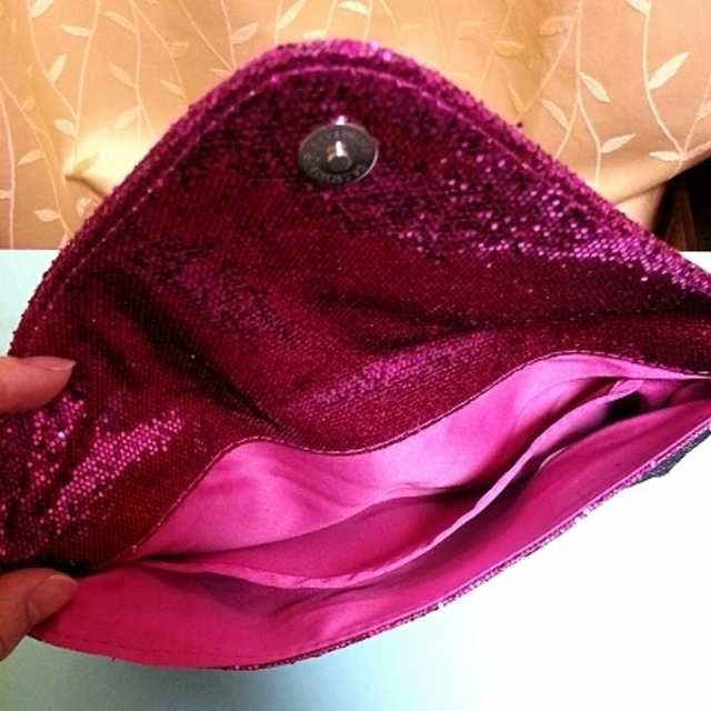 Victoria's Secret(ヴィクトリアズシークレット)のくぅたぴ様用ーVSクラッチバッグ レディースのバッグ(クラッチバッグ)の商品写真