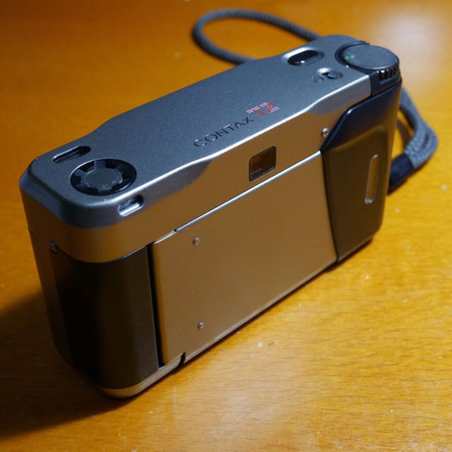 京セラ(キョウセラ)の【美品】CONTAX T2  コンタックス T2 スマホ/家電/カメラのカメラ(フィルムカメラ)の商品写真