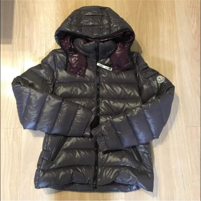 MONCLER(モンクレール)のモンクレール ダウンジャケット サイズ3 レディースのジャケット/アウター(ダウンジャケット)の商品写真