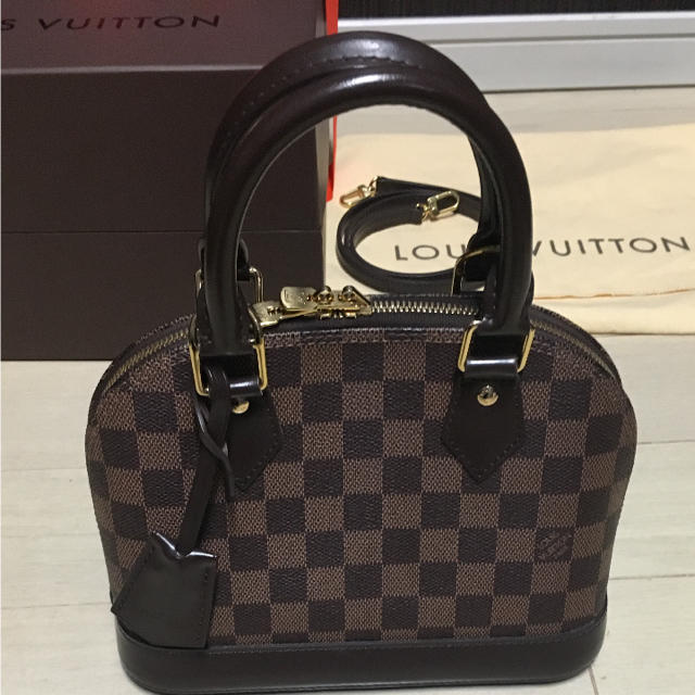 LOUIS VUITTON(ルイヴィトン)のLOUIS VUITTON ルイ ヴィトン アルマbb  ダミエ 送料込み レディースのバッグ(ショルダーバッグ)の商品写真