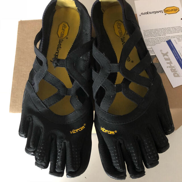 vibram(ビブラム)のVibram FiveFingers/W39(24.4cm) レディースの靴/シューズ(スニーカー)の商品写真