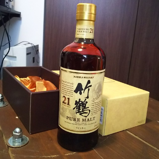 ★竹鶴21年 PURE MALT 化粧箱付  700ml 1本★