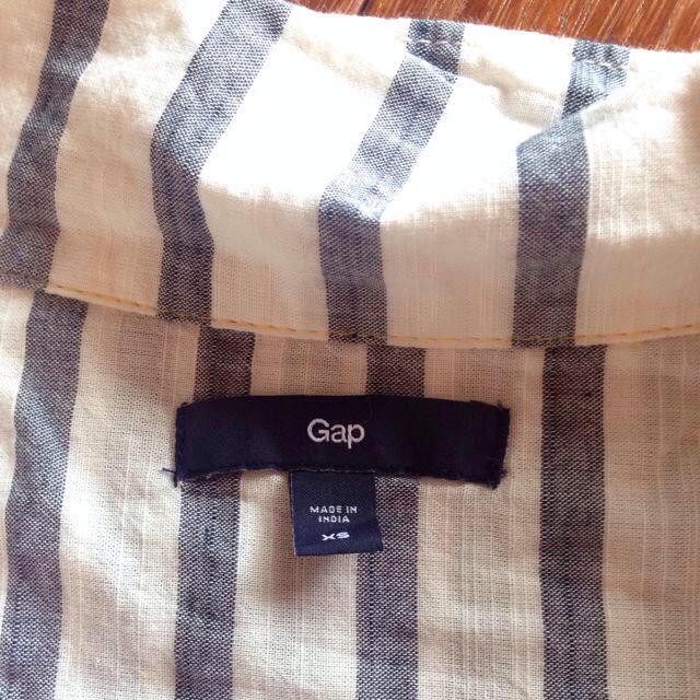 GAP(ギャップ)のGap シャツ レディースのトップス(シャツ/ブラウス(長袖/七分))の商品写真