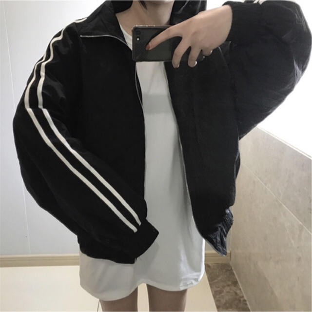 大人気 黒と白のラインジャケット 2本 韓国 ストリート系の通販 By ざわちん S Shop ラクマ