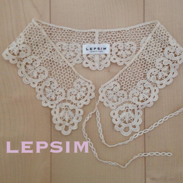 LEPSIM(レプシィム)のLEPSIM レースつけ襟① レディースのファッション小物(マフラー/ショール)の商品写真