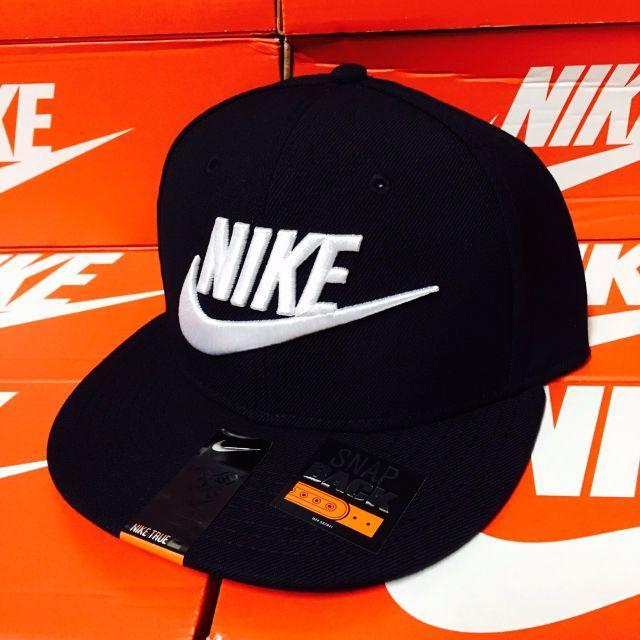 Nike かわいい Nike Cap 帽子 黒 ナイキの通販 By Nike 海外限定 S Shop ナイキならラクマ
