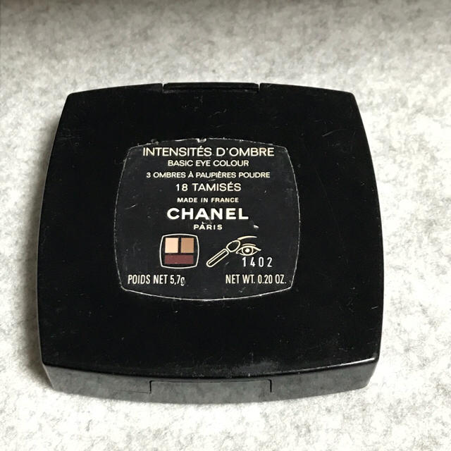 CHANEL(シャネル)のシャネル アイシャドウ ブラウン コスメ/美容のベースメイク/化粧品(アイシャドウ)の商品写真