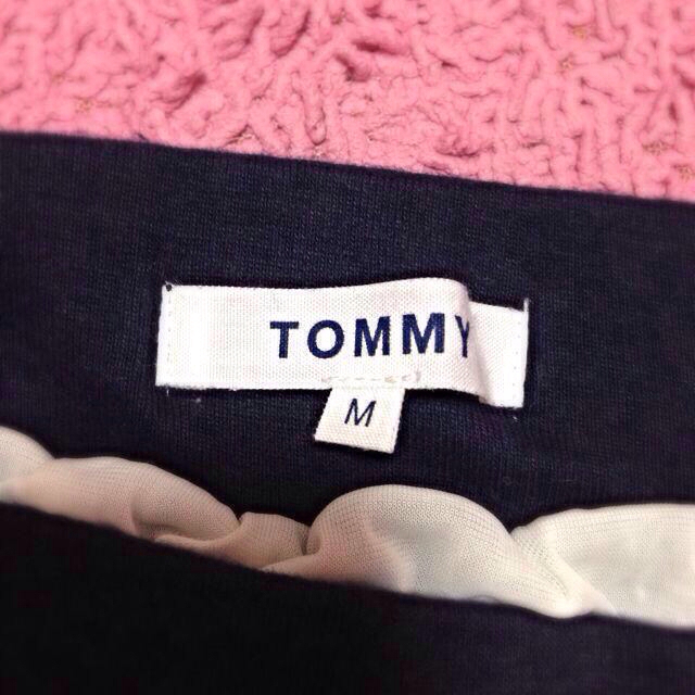 TOMMY HILFIGER(トミーヒルフィガー)のTOMMY ボーダースカート/ネイビー レディースのスカート(ミニスカート)の商品写真