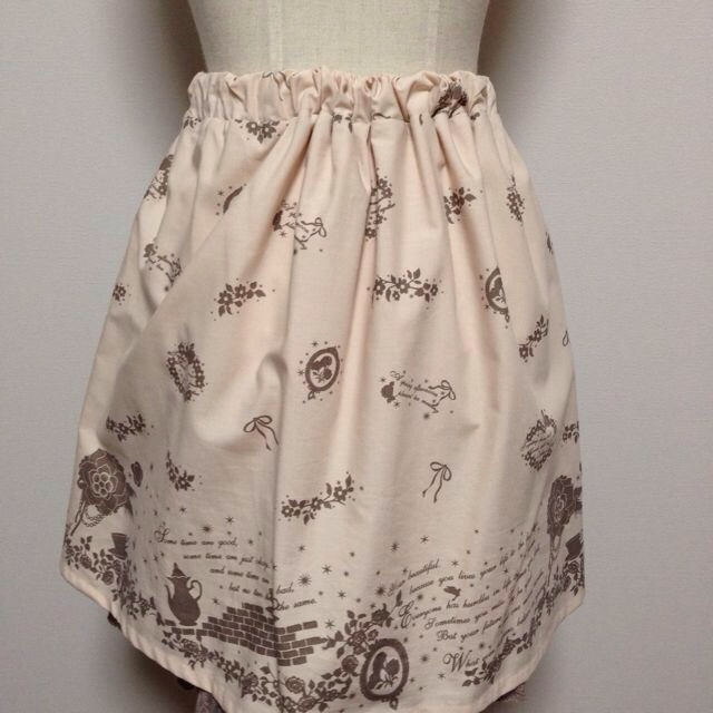 ARROW(アロー)のメルヘン柄スカート レディースのスカート(ミニスカート)の商品写真