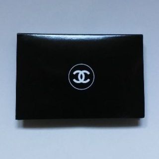 シャネル(CHANEL)の《新品》シャネル　パウダーファンデーション　サンプル　20(ファンデーション)