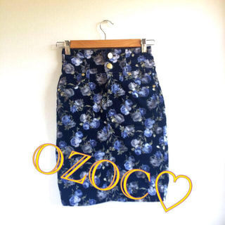 オゾック(OZOC)の花柄タイトスカート♡(ひざ丈スカート)