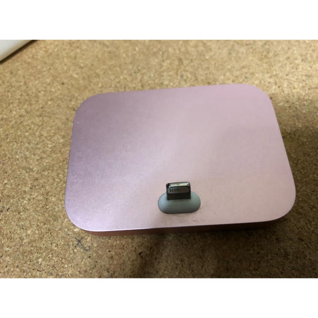 Apple(アップル)のiPhone Lighting Dock ローズゴールド スマホ/家電/カメラのスマホアクセサリー(その他)の商品写真