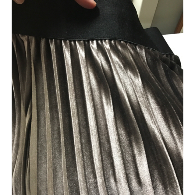 dholic(ディーホリック)のベロア プリーツスカート レディースのスカート(ロングスカート)の商品写真