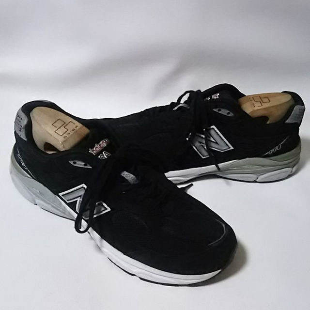 New Balance(ニューバランス)の定3万USA製!ニューバランス990レザースニーカー576996限定廃盤黒銀！ メンズの靴/シューズ(スニーカー)の商品写真