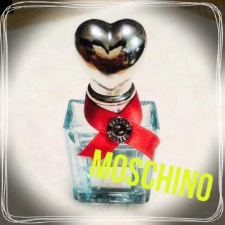 モスキーノ(MOSCHINO)の【お値下げ】MOSCHINO★香水(香水(女性用))