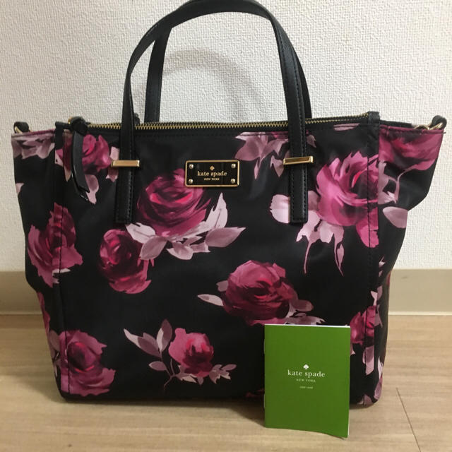 kate spade new york(ケイトスペードニューヨーク)のケイトスペード♠︎Ｗサイドポケットローズ柄2wayハンドorショルダーバッグ レディースのバッグ(ハンドバッグ)の商品写真