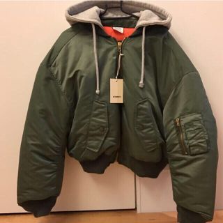 バレンシアガ(Balenciaga)のVETEMENTS over sized bonber(その他)