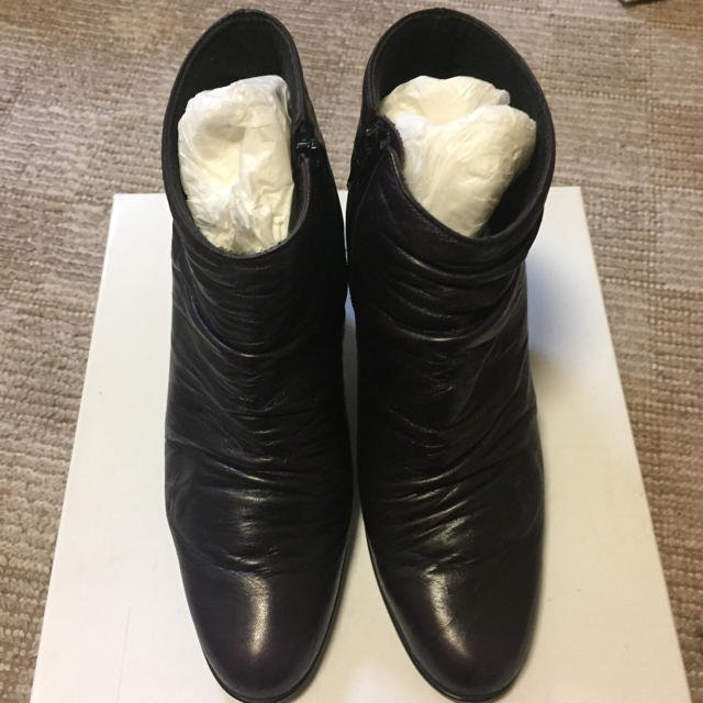 Odette e Odile(オデットエオディール)のショートブーツ 7.5センチヒール 神戸で購入 レディースの靴/シューズ(ブーツ)の商品写真