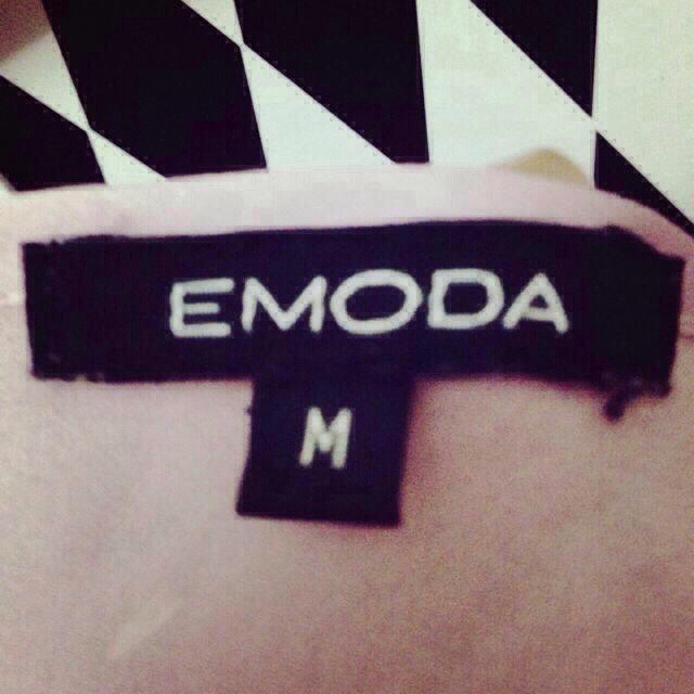 EMODA(エモダ)のms.様♤お取り置き中〜♤ レディースのトップス(シャツ/ブラウス(半袖/袖なし))の商品写真