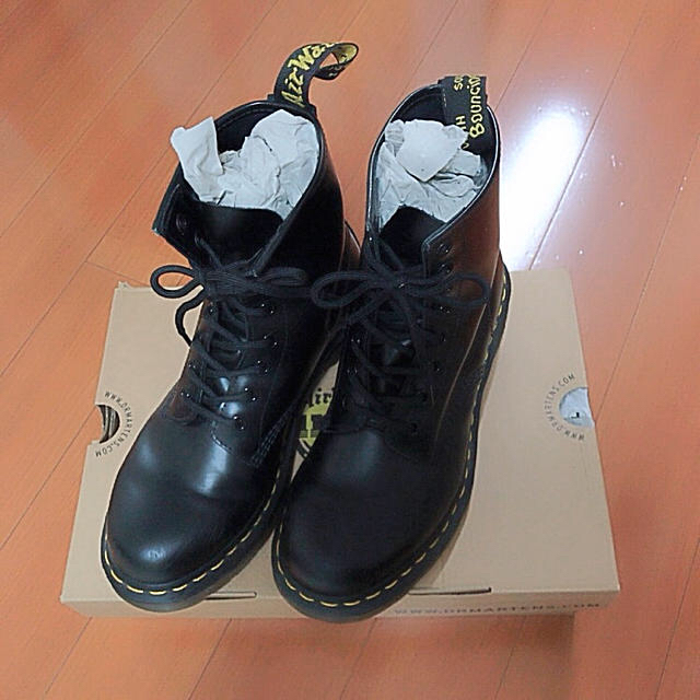 Dr.martens 8ホール