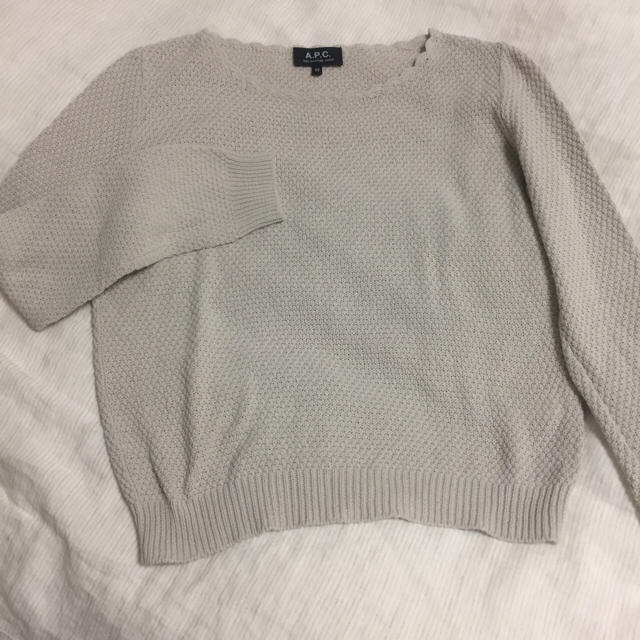 A.P.C(アーペーセー)の【ももも様専用】apc cotton knit《beige》 レディースのトップス(ニット/セーター)の商品写真