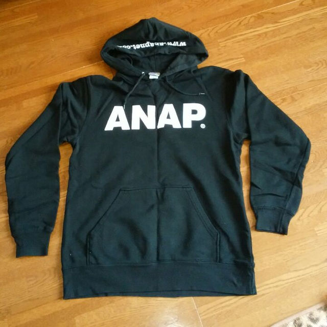 ANAP(アナップ)の値下げ♪ANAPパーカー レディースのトップス(パーカー)の商品写真