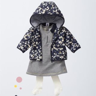 プチバトー(PETIT BATEAU)のプチバトー 17AW フラワープリントフード付きブルゾン 12m 新品タグ付き(ジャケット/コート)