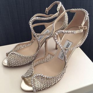 ジミーチュウ(JIMMY CHOO)のJIMMY CHOO 35 サンダル  ウエディングやパーティーに(サンダル)