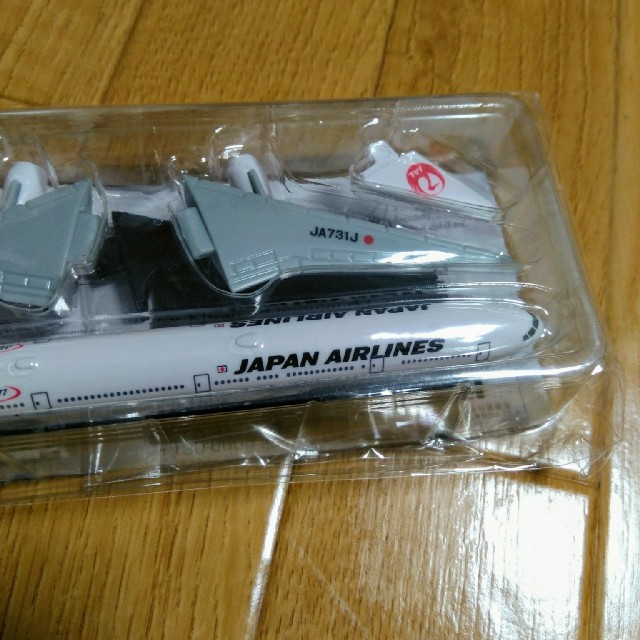 JAL(日本航空)(ジャル(ニホンコウクウ))のJAL  　プラモデル（非売品） エンタメ/ホビーのおもちゃ/ぬいぐるみ(模型/プラモデル)の商品写真