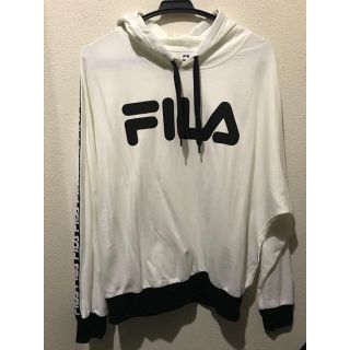 フィラ(FILA)のFILA フード付きパーカー ♥最終値下げ♥(パーカー)