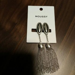 マウジー(moussy)のpao様専★MOUSSY　チェーンフリンジイヤリング(イヤリング)