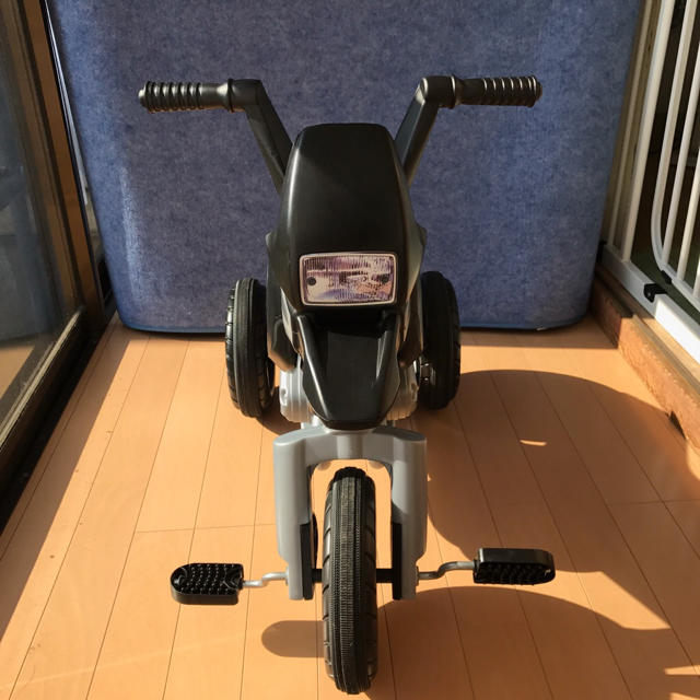 BMW(ビーエムダブリュー)の【再値下げ】美品★BMW GSモチーフ キッズ 三輪車 キッズ/ベビー/マタニティの外出/移動用品(三輪車)の商品写真