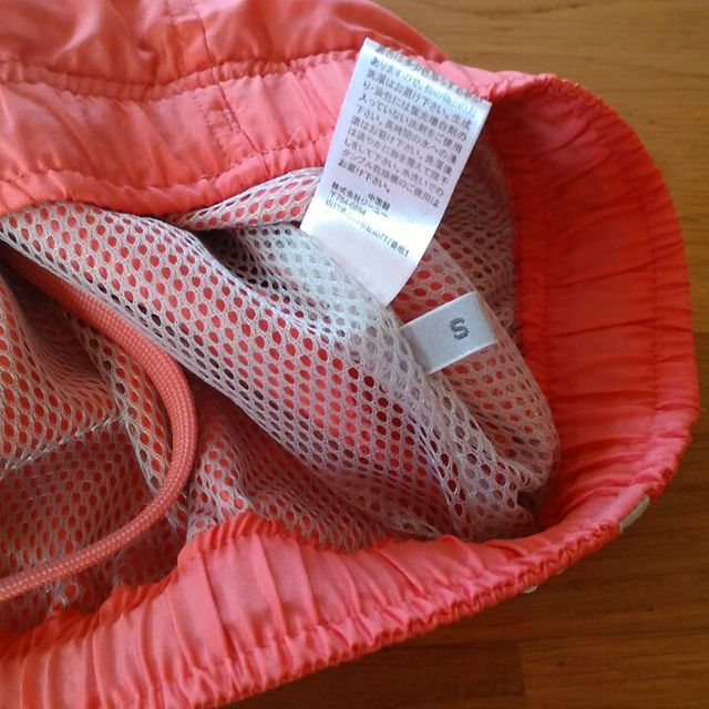 GU(ジーユー)の薄いピンクのシャカパン レディースのパンツ(ワークパンツ/カーゴパンツ)の商品写真
