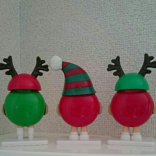 ☆SALE☆M&M's クリスマス３体セット エンタメ/ホビーのおもちゃ/ぬいぐるみ(キャラクターグッズ)の商品写真