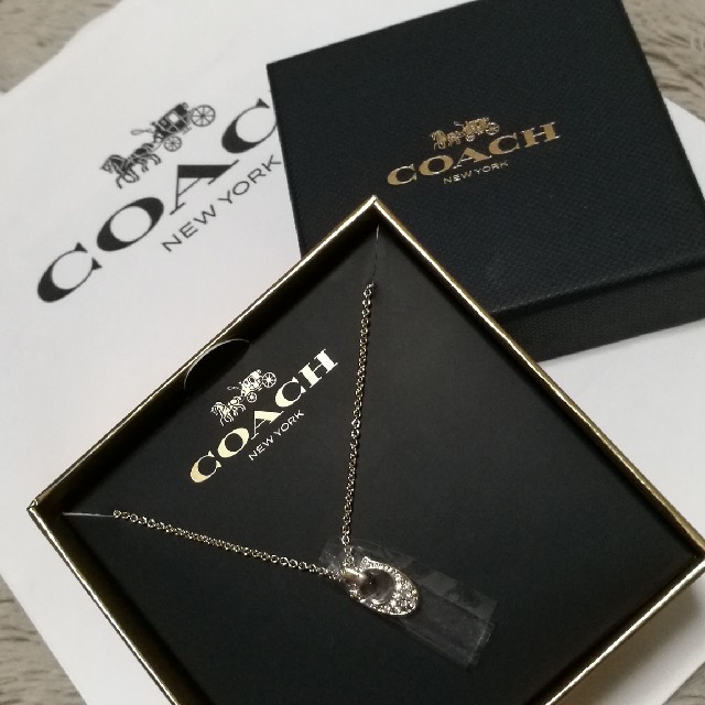 COACH(コーチ)のゆき様専用【値下げ】COACH F54517 GD ペンダント　ゴールド レディースのアクセサリー(ネックレス)の商品写真