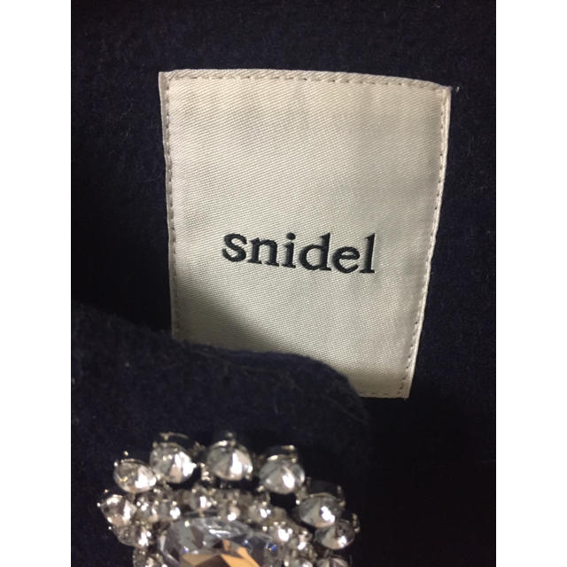 SNIDEL(スナイデル)のamilk さん専用 スナイデル ノーカラービジューコート レディースのジャケット/アウター(ロングコート)の商品写真