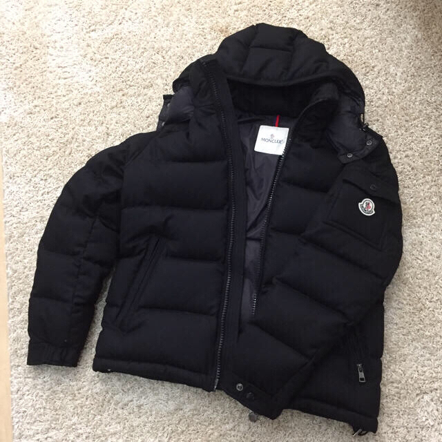 送料込】 MONCLER 専用 とも様 - ダウンジャケット - realwomen.at