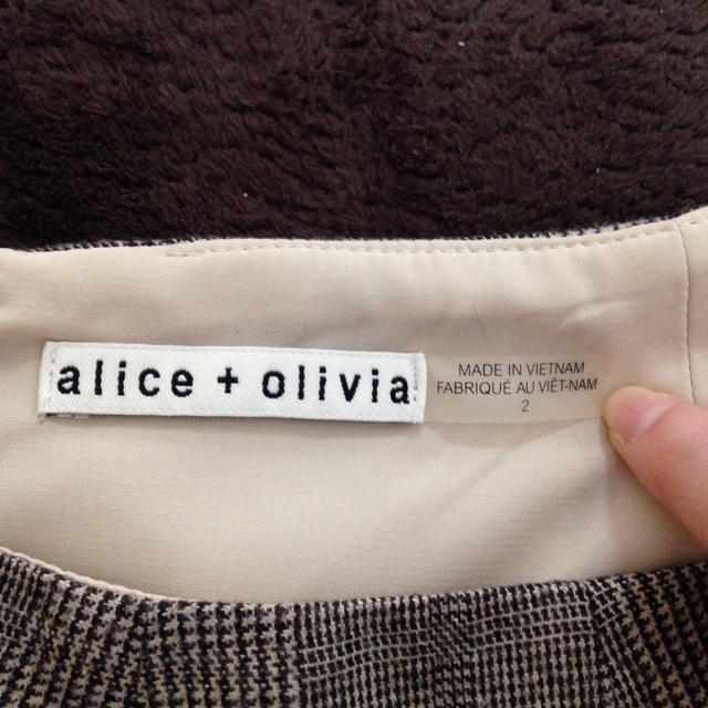 Alice+Olivia(アリスアンドオリビア)のアリスアンドオリビア 冬物ツイードプリーツスカート レディースのスカート(ミニスカート)の商品写真