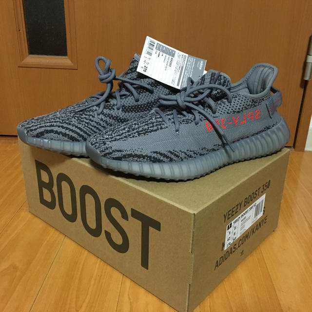 27cm. yeezy boost 350v2 beluga 2.0