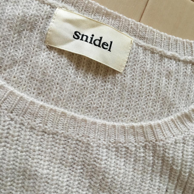 SNIDEL(スナイデル)のsnidel ニット ホワイト レディースのトップス(ニット/セーター)の商品写真