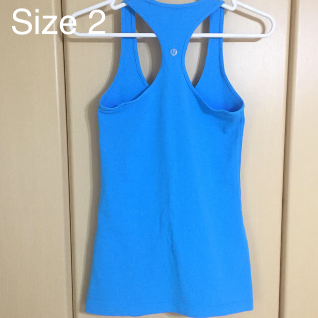 lululemon(ルルレモン)のルルレモン Cool racerback blue 2 スポーツ/アウトドアのトレーニング/エクササイズ(ヨガ)の商品写真