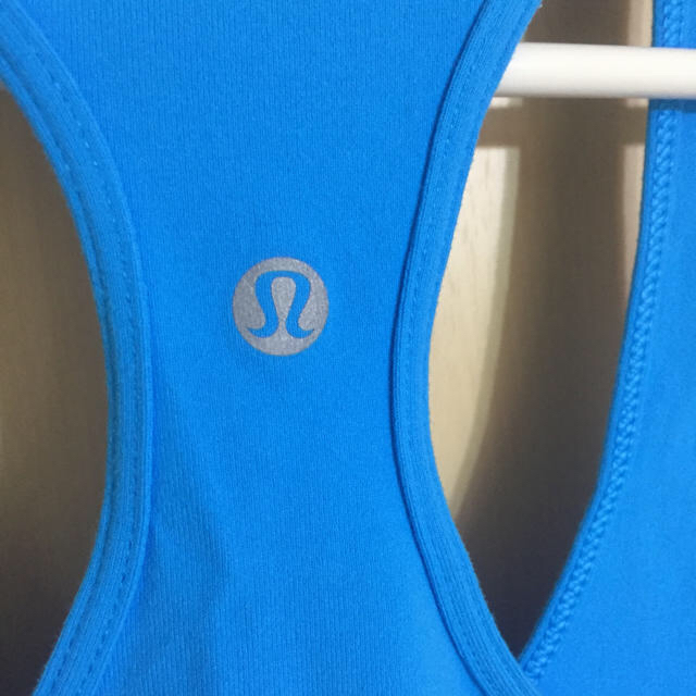 lululemon(ルルレモン)のルルレモン Cool racerback blue 2 スポーツ/アウトドアのトレーニング/エクササイズ(ヨガ)の商品写真